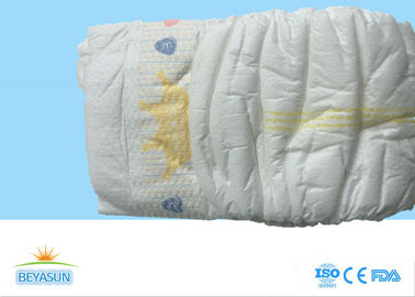 Ajustement rattachant sûr de bébé d'OEM des couches-culottes 3D de fuite de la Manche faite sur commande de prévention