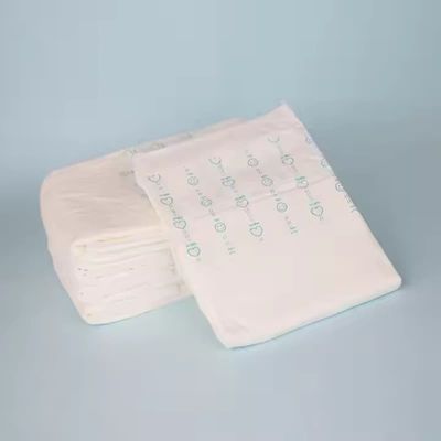Prix direct d'usine Incontinence Super absorbance Douce couche pour adultes Surface sèche